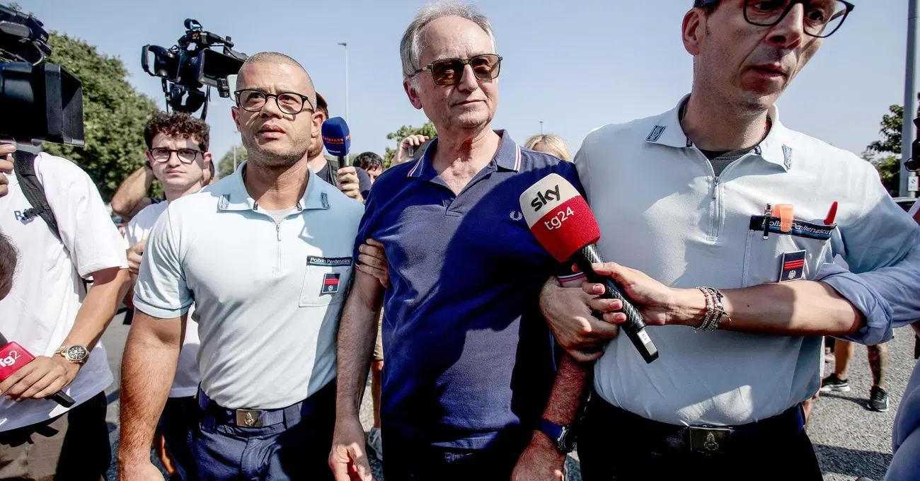 No, uno dei ladri uccisi da Roggero non doveva morire, ma essere in carcere già da due mesi: i carabinieri chiesero l’arresto perché “noto truffatore”, ma la Procura disse no. E lui “fece il salto di qualità” unendosi al gruppo della rapina in gioielleria - MOW - Mowmag.com